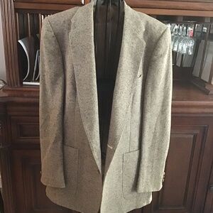 Fioravanti for HIS New York Light Brown Wool Tweed Blazer /Leather Patches 40R